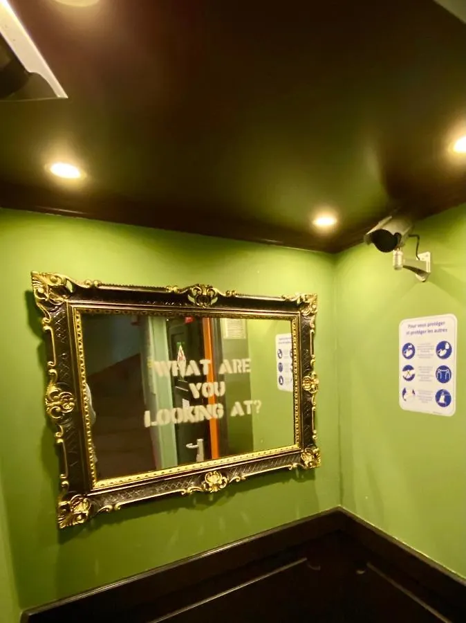 Walled Off *